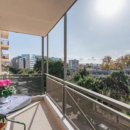 Harbor Views Next To The Subway And Railway *