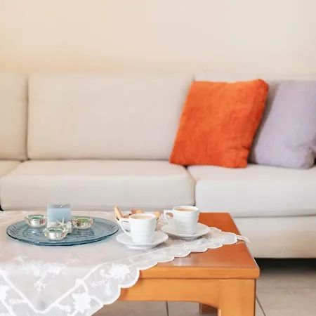 Harbor Views Next To The Subway And Railway 아파트 테살로니키