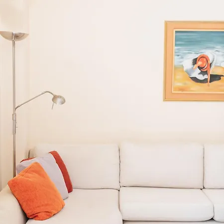 Harbor Views Next To The Subway And Railway 아파트 테살로니키