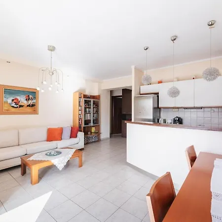 아파트 Harbor Views Next To The Subway And Railway